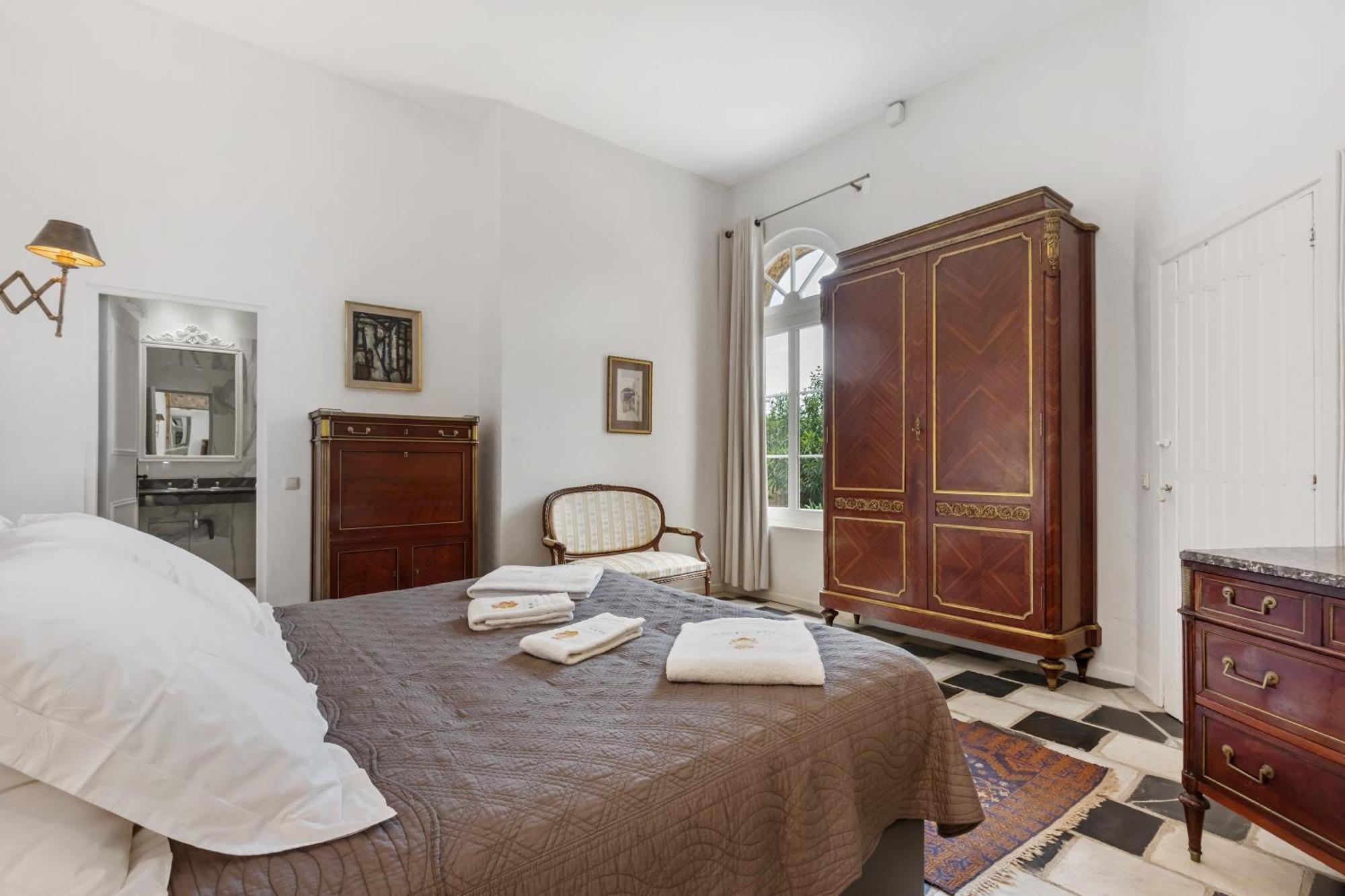 Chateau Hermitage De Combas Aparthotel Servian Habitación foto